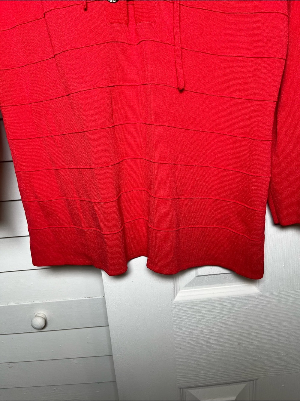 Cable & Gauge Red Lace-Up Front Ribbed Long Sleeve Top Size Large - Picture 6 of 15